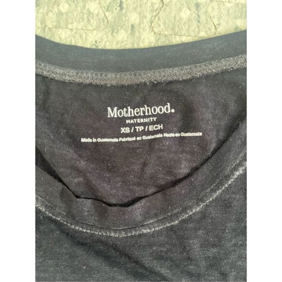 Motherhood Maternity “Dear Santa I Can Explain” Dark Gray Top Size XS - Picture 2 of 4